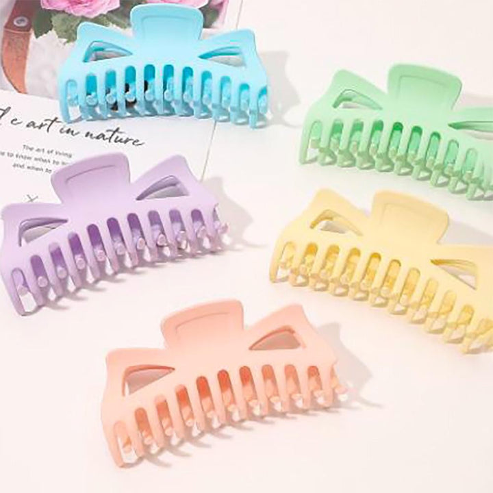 Large Classic Claw Baby Blue
