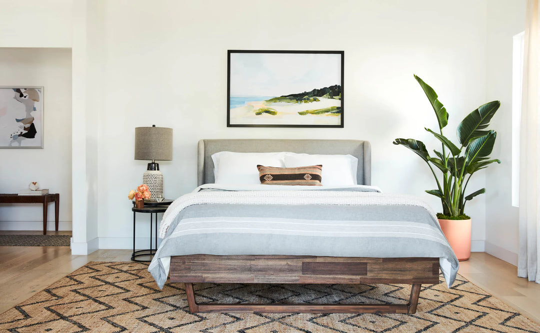 AURA QUEEN BED
