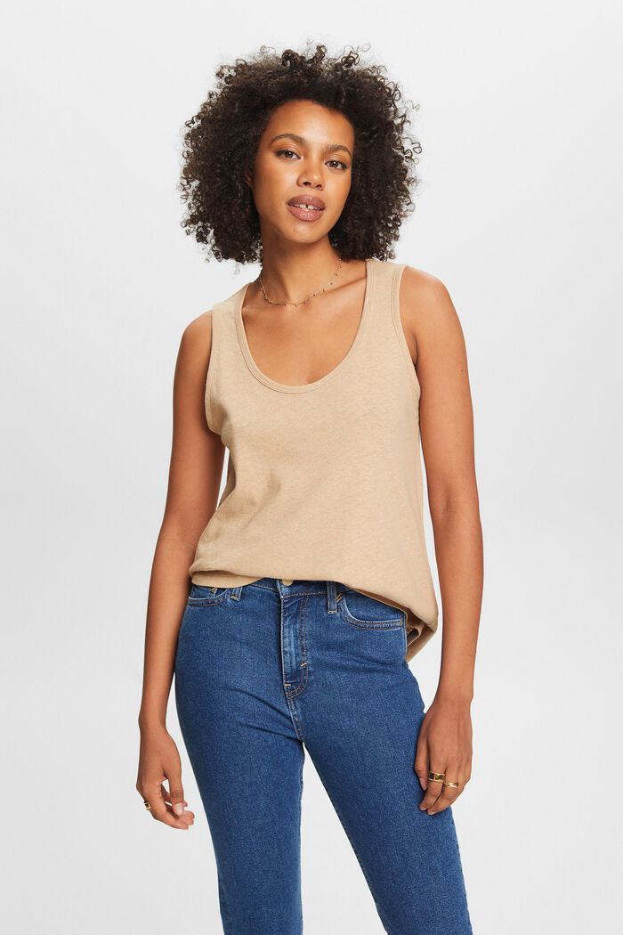 SCOOP NECK TANK TOP