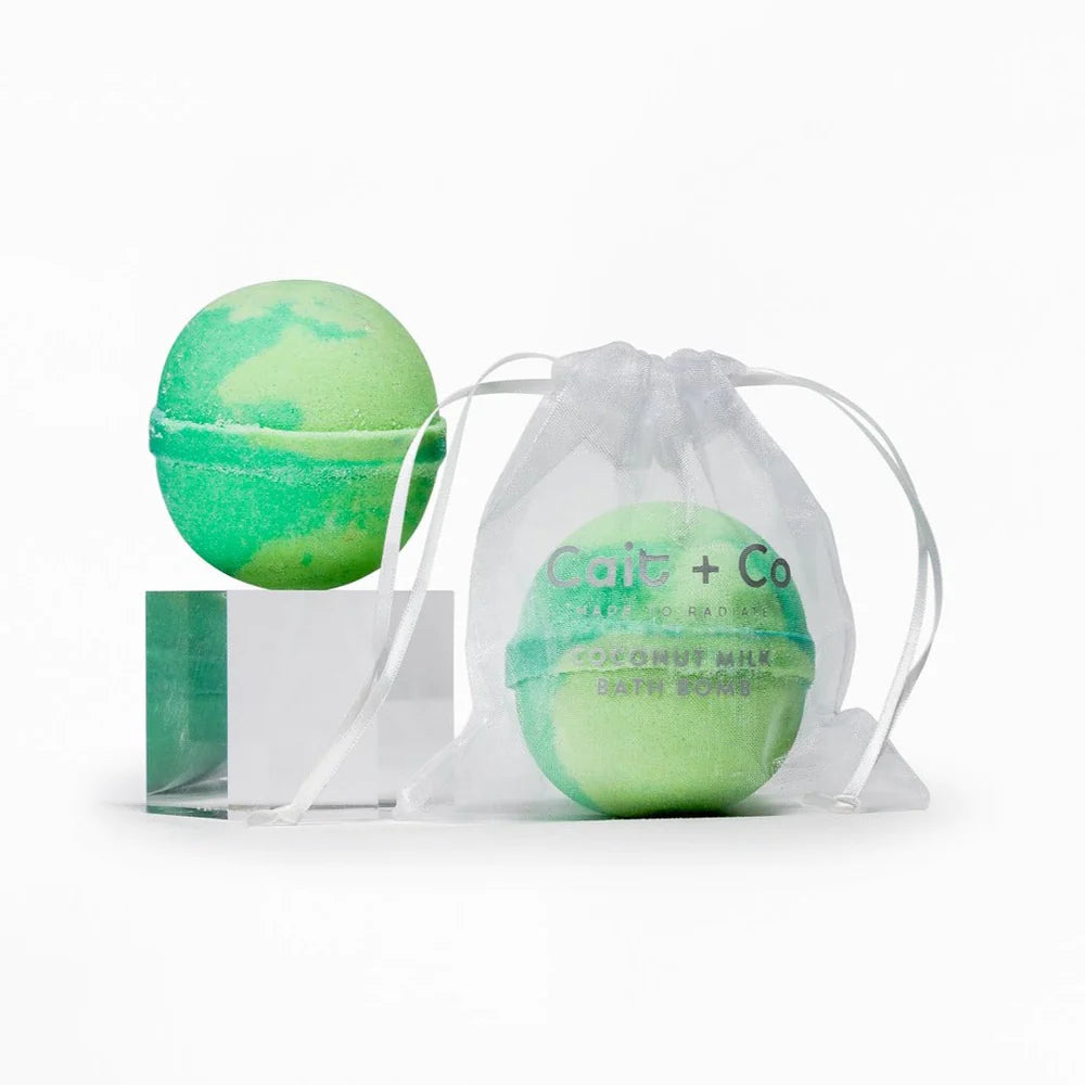 CAIT AND CO EMERALD COCONUT MILK BATH BOMB
