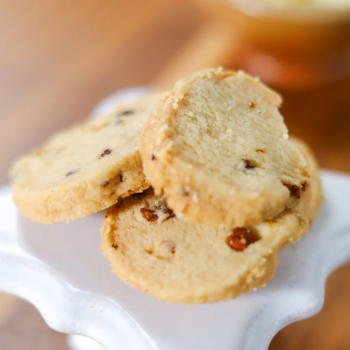 CARROT CAKE SHORTBREAD