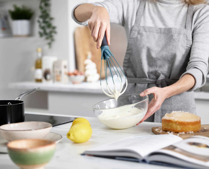JJ Twist 2-in-1 Silicone Whisk