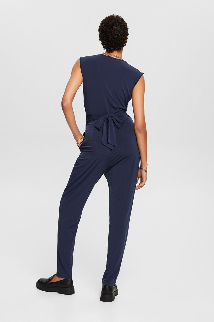 V-NECK SLEEVELESS JUMPSUIT
