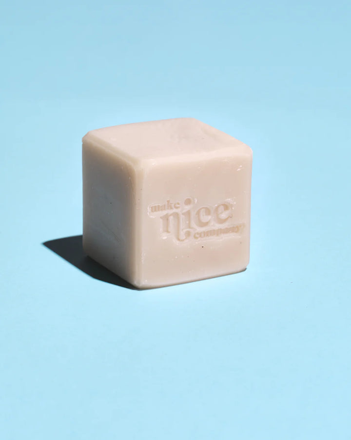 MAKE NICE - MINT AND EUCALYPTUS SOLID DISH SOAP - 240g