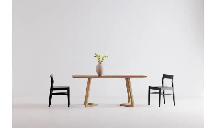 GODENZA RECTANGULAR DINING TABLE - OAK