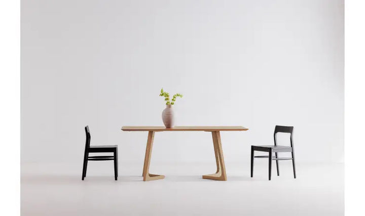 GODENZA RECTANGULAR DINING TABLE - OAK