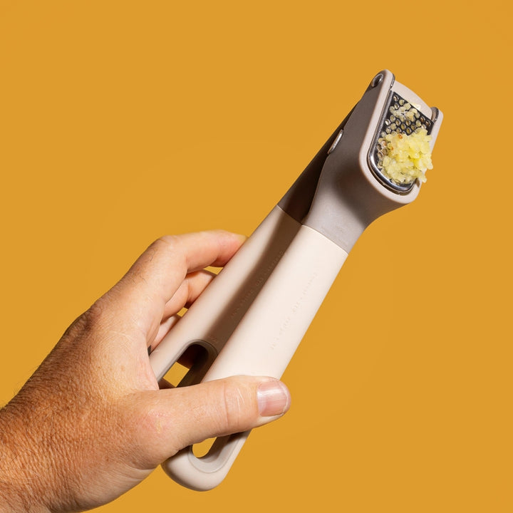 UPCYCLE GARLIC PRESS - GREY