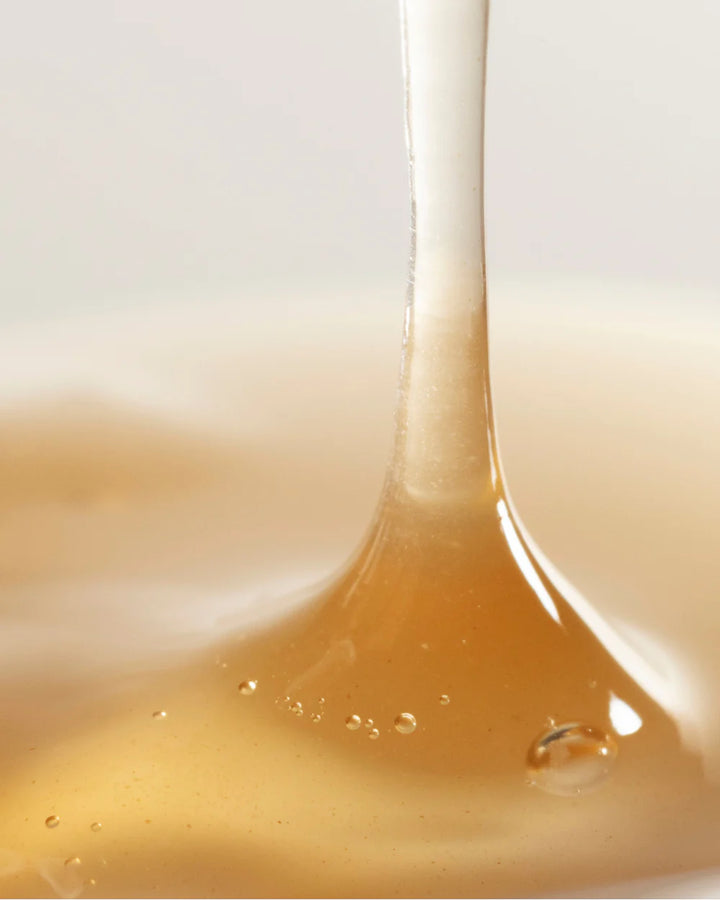 DEW DROPS MUSHROOM + KAKADU PLUM HYALURONIC ACID SERUM