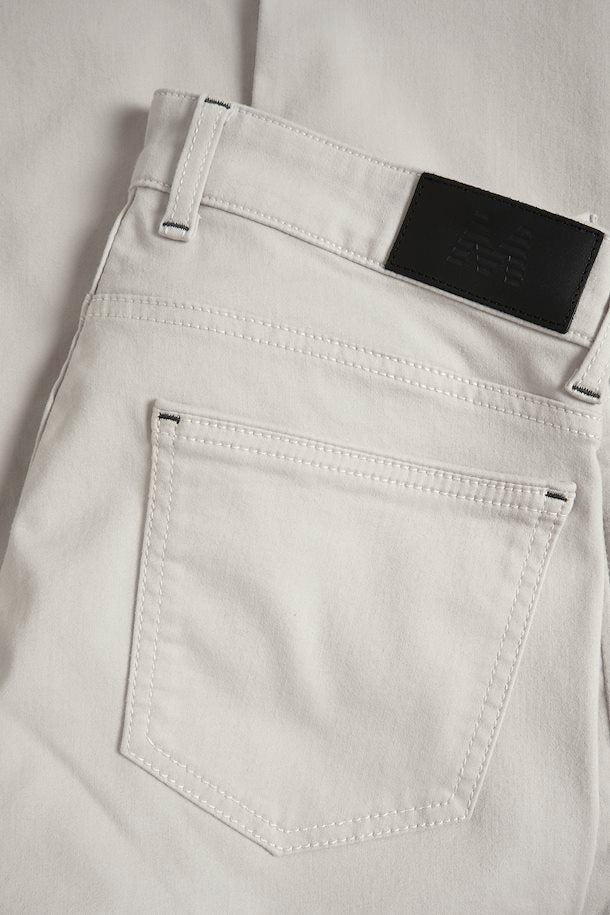 Matinique Pete Trousers - Lunar Rock