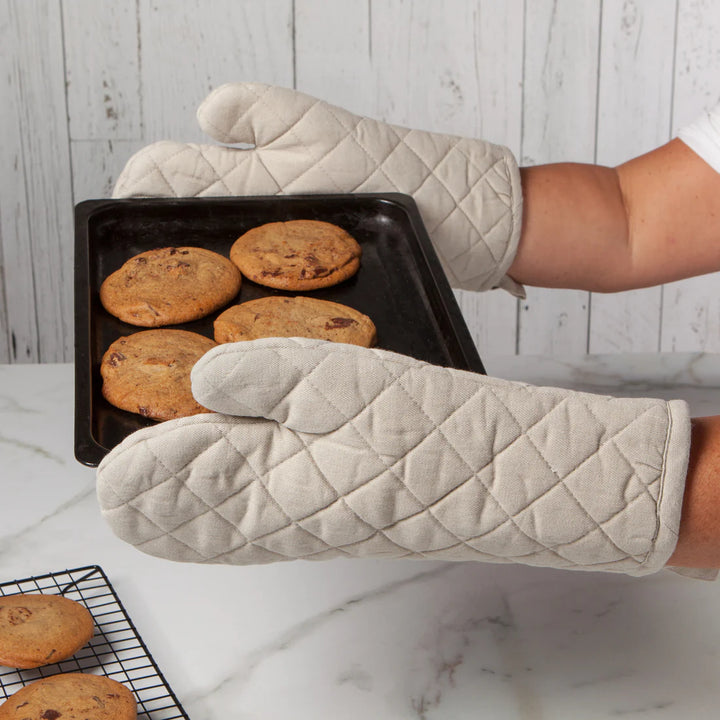 DANICA STONEWASH OVEN MITT DOVE GRAY