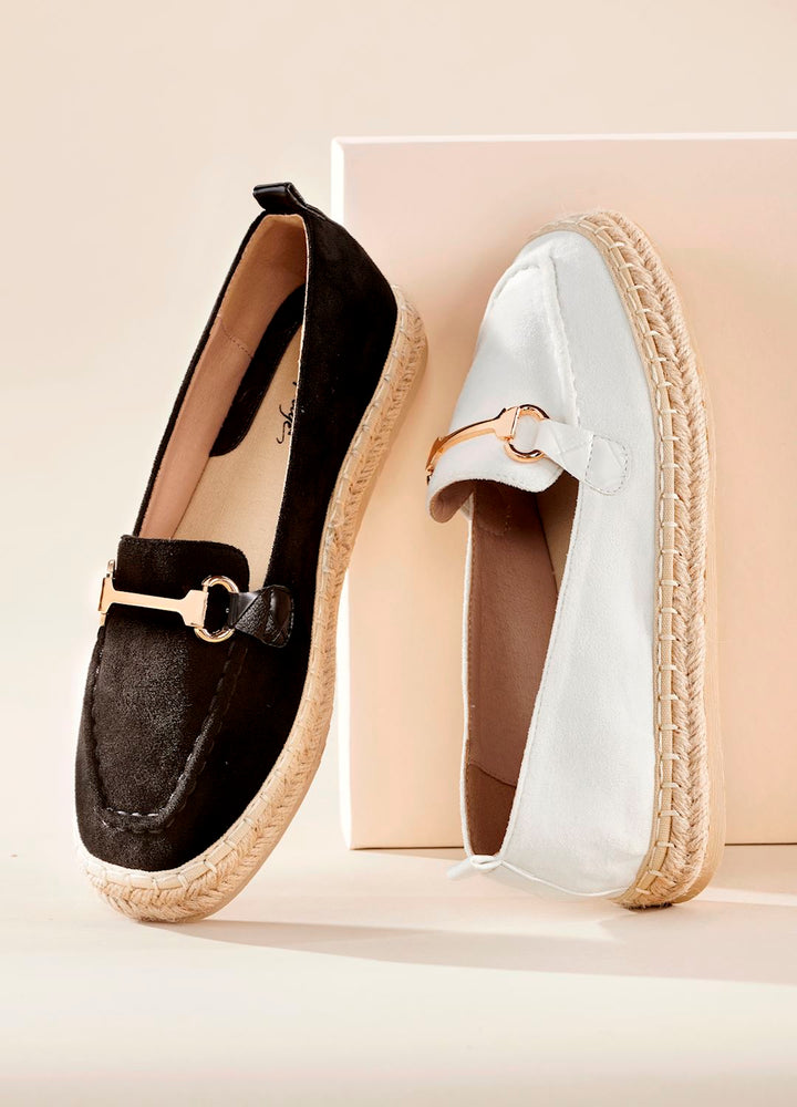 RESORT SLIP ONS - WHITE/BLACK