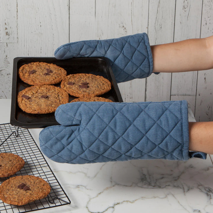 DANICA STONEWASH OVEN MITT MIDNIGHT BLUE