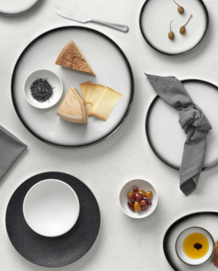 Maxwell & Williams Caviar Granite Plate 21cm