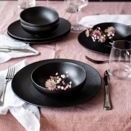 Maxwell & Williams Black Caviar Footed Bowl 25cm