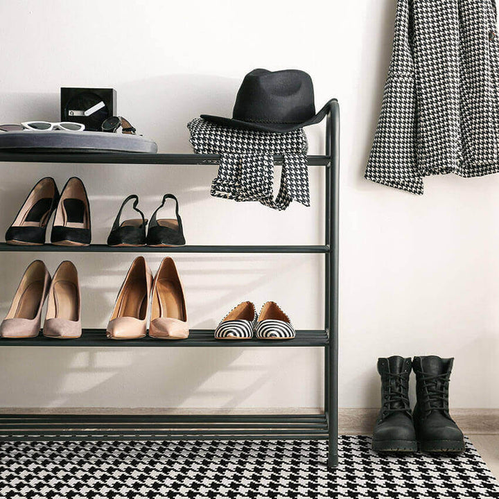 Adama Alma Falda Black Vinyl Rug 120x180cm