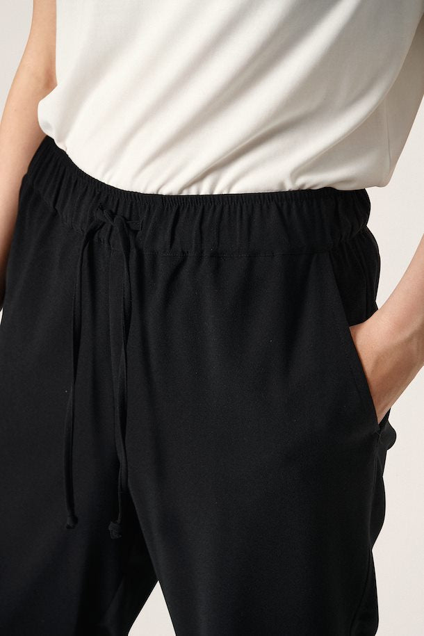 SOAKED IN LUXURY SHIRLEY TROUSERS BLACK