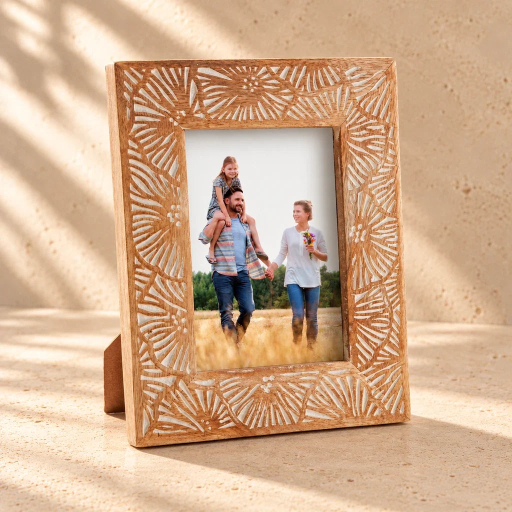 G. D’Aoust | Gifting / Photo Frames | WHITEWASHED CARVED WOOD PHOTO FRAME 5X7''