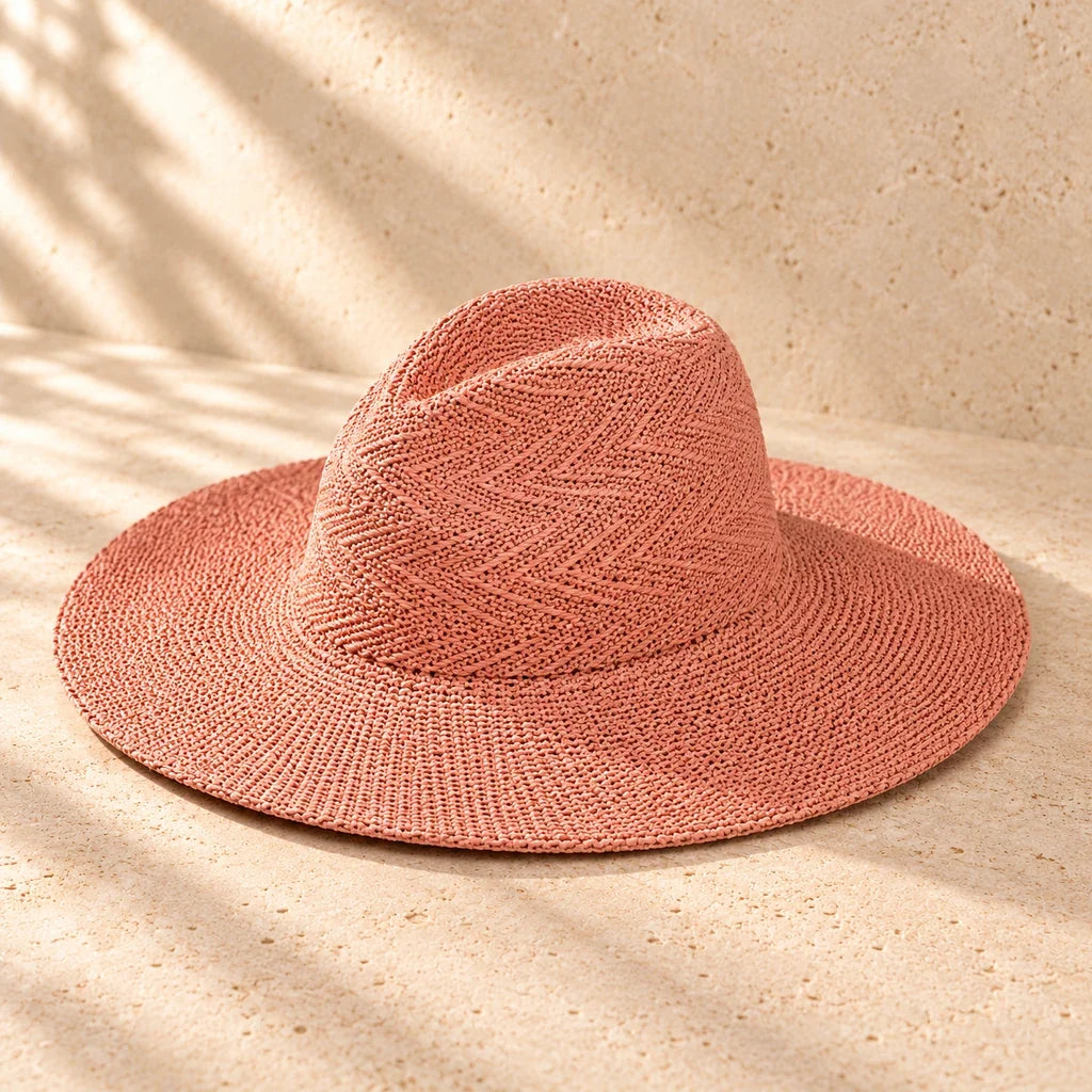 G. D’Aoust | Women / Hats | IAHERNA HAT "GARNET/RED"