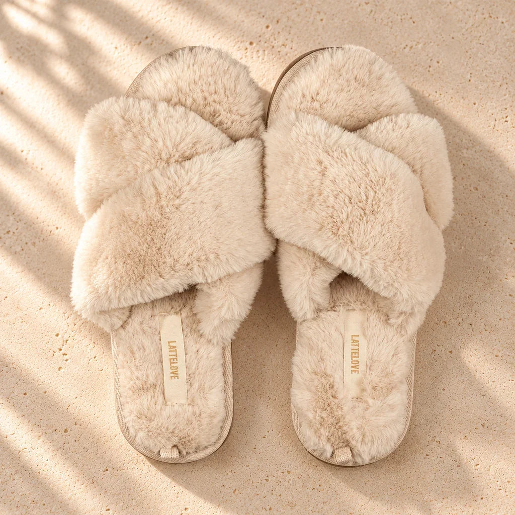 G. D’Aoust | Women / Slippers | LATTELOVE FAUX FUR SLIPPER