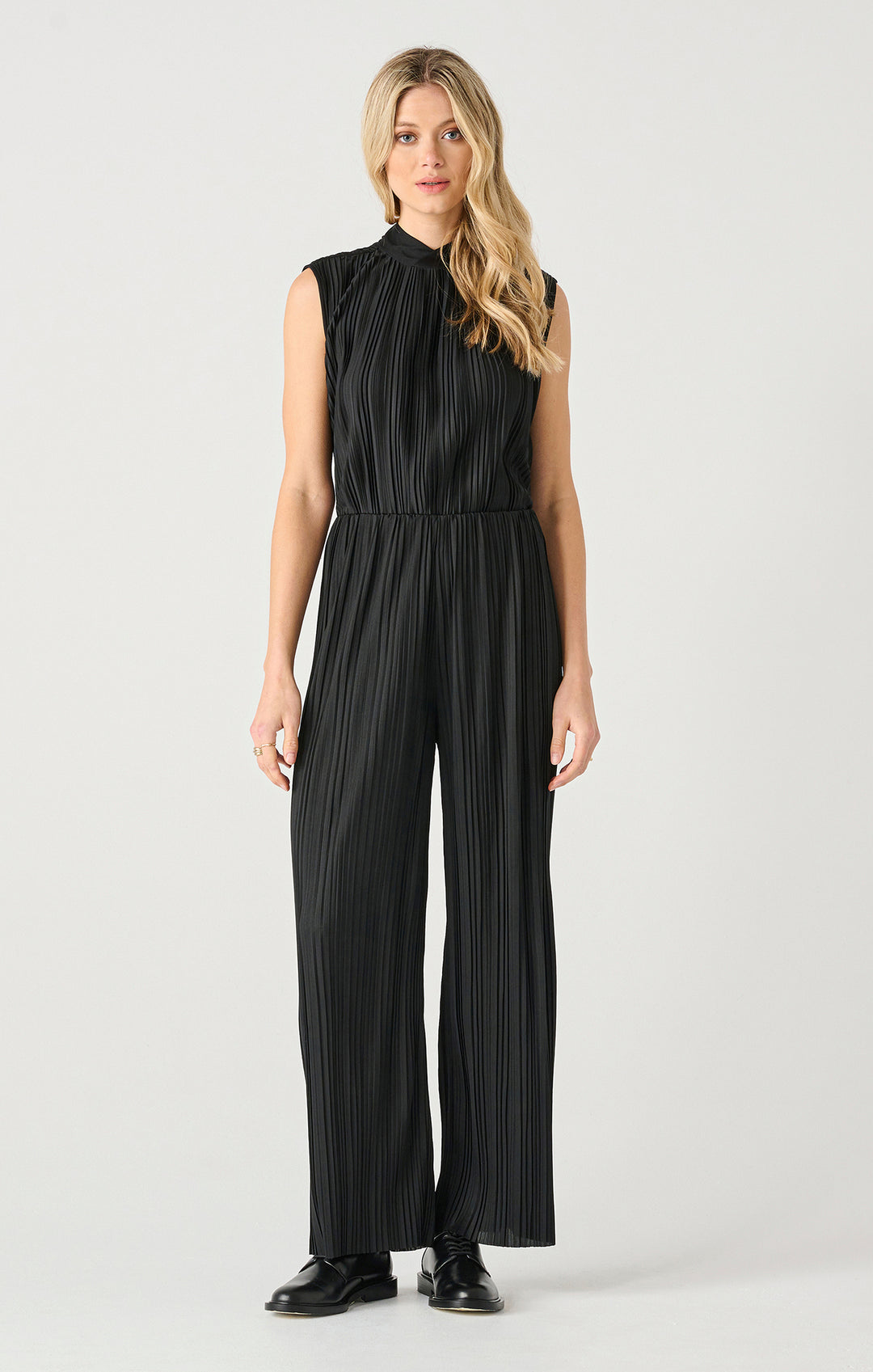 PULL-ON PLEATED PANTS "BLACK"