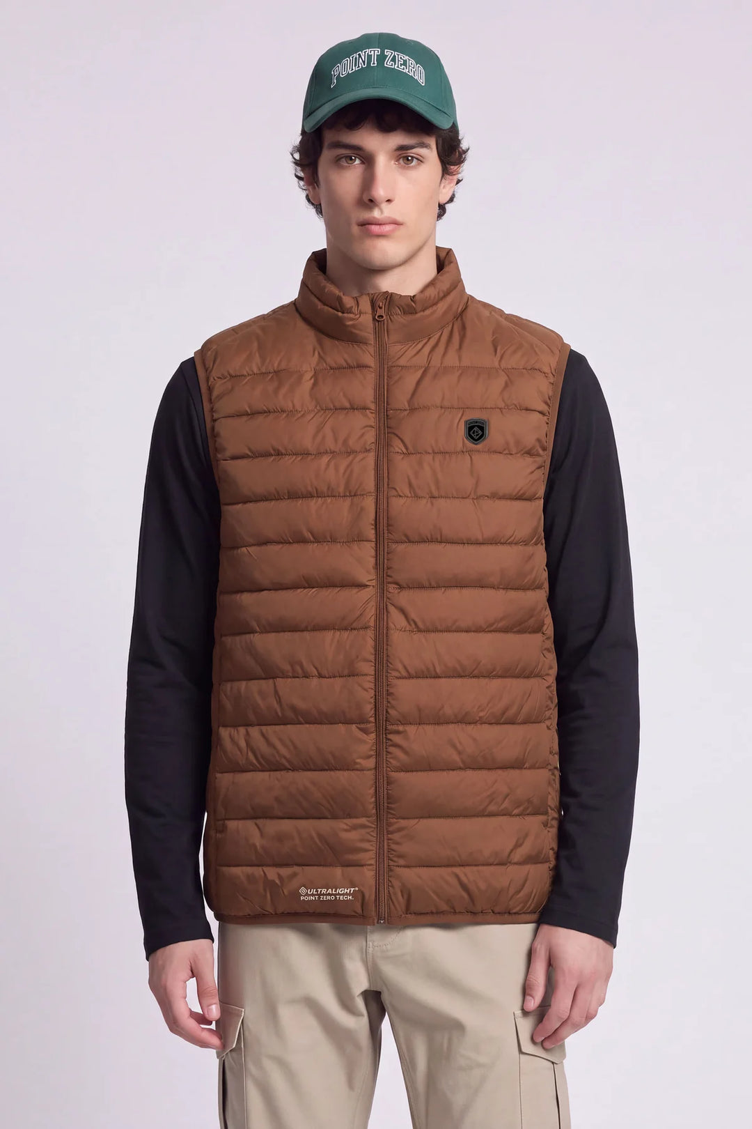 DELSON - ULTRALIGHT QUILTED VEST WITH ACTIVE FIT "ACORN"