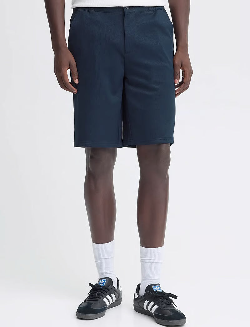 BHADRIAN REG SHORTS "SALUTE"
