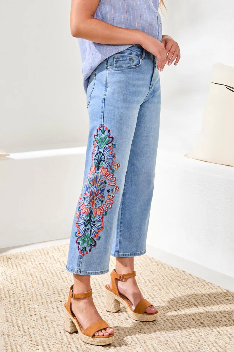 AUDREY WIDE CROP JEANS WITH FANCY EMBROIDERY "DESERT BLUE"