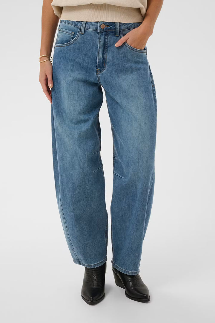 CRBAHREN BARREL JEANS "DAWSON MEDIUM BLUE DENIM"