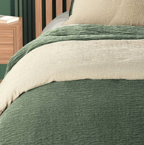 BARBARA GREEN TEXTURED QUILT - SUPER KING