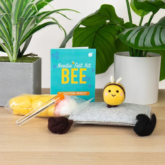 BEE NEEDLE FELTING KIT