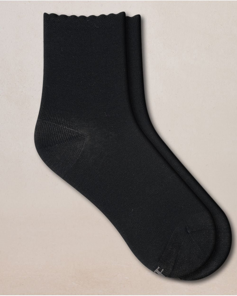 SHORT SCOTTISH YARN SOCKS, PLAIN RICKRACK "BLACK"