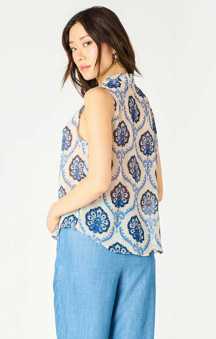 SLEEVELESS V-NECK PRINT BLOUSE "BLUE MEDALLION"