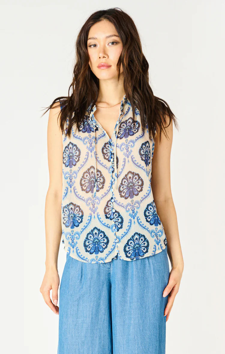 SLEEVELESS V-NECK PRINT BLOUSE "BLUE MEDALLION"