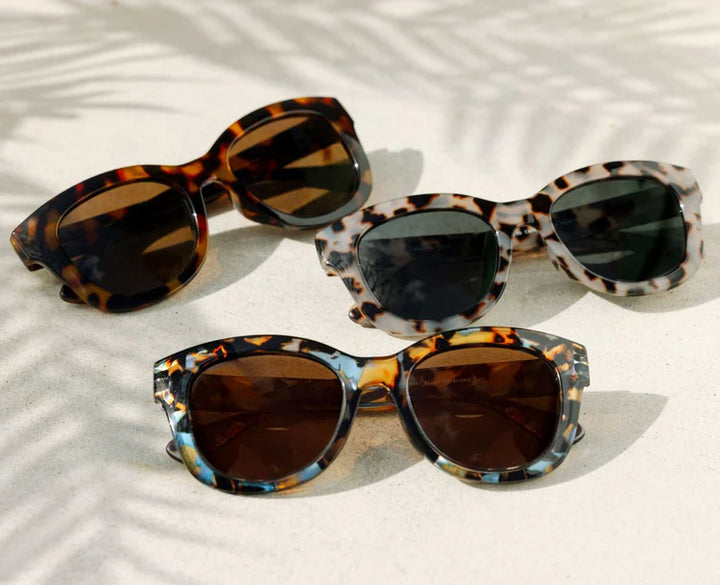 CENTER STAGE POLARIZED SUNGLASSES - GRAY TORTOISE