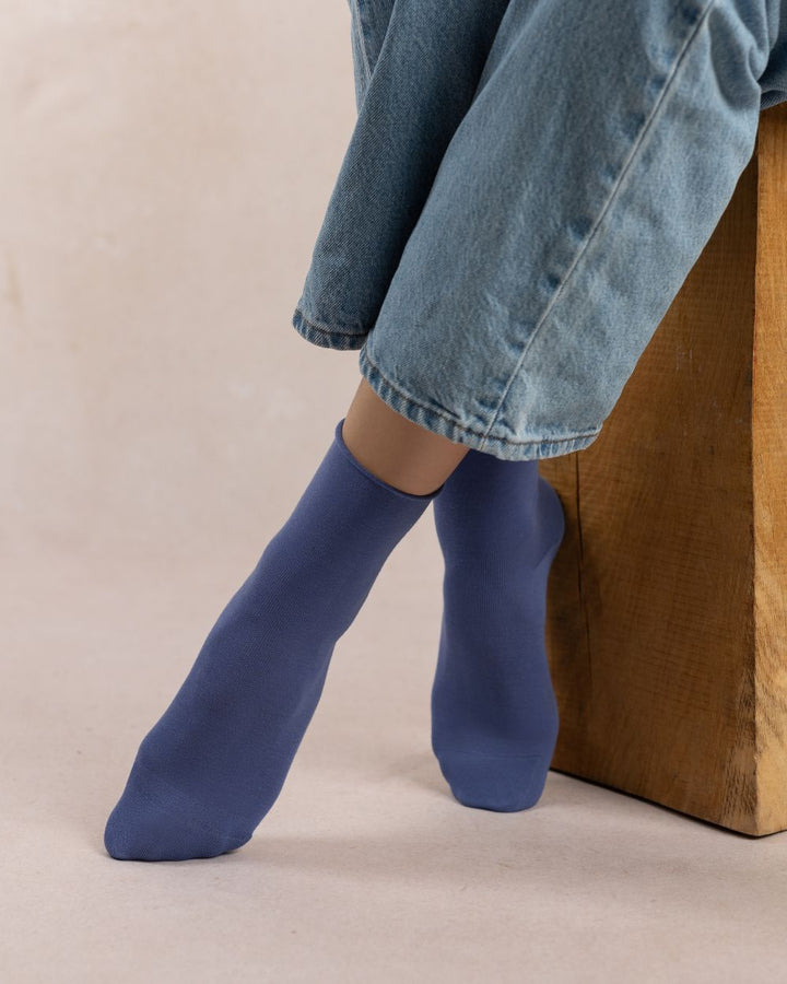 VELVETY COTTON SOCKS WITH ROLLED CUFFS "BLUE LAVENDER"