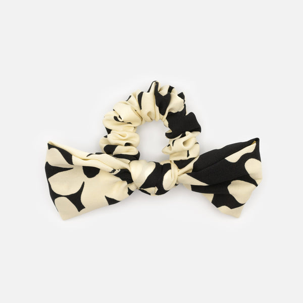 BLACK &amp; IVORY FLORAL PATTERN SCRUNCHIE WITH BOW