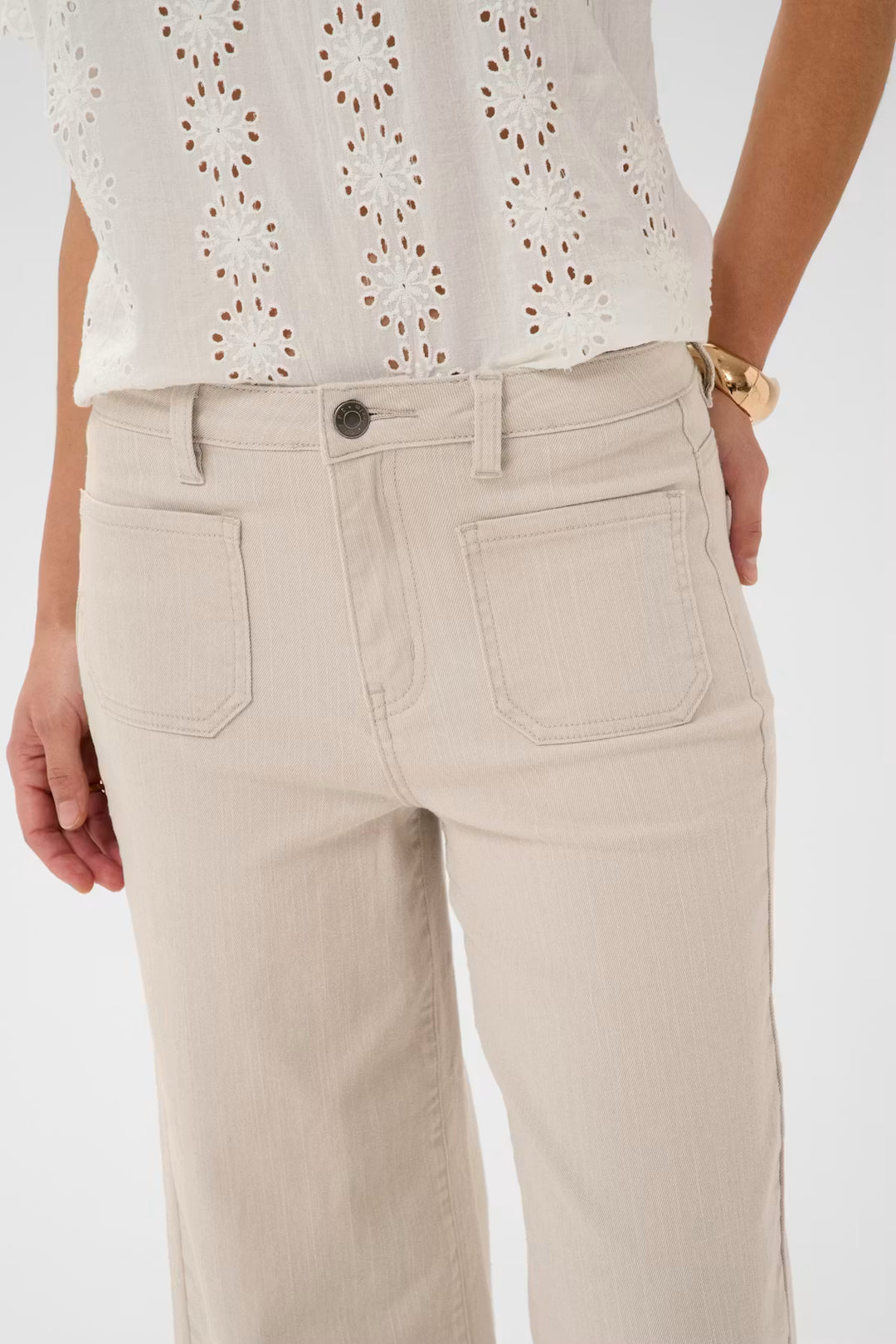 KABROOK HW CROPPED JEANS "MOONBEAM/WHITE"