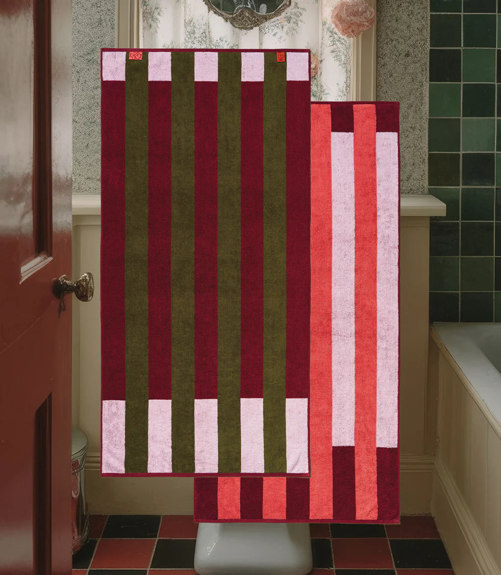 CLASSIC STRETCH TOWEL "OFFSET STRIPE"  - PETAL PINK/CABERNET BURGUNDY/MOSS GREEN