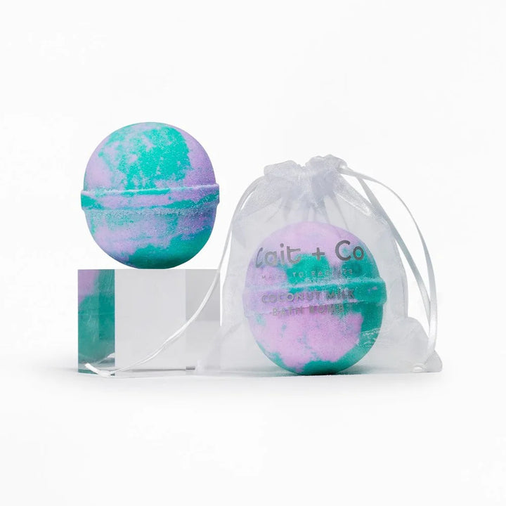 CAIT AND CO TURQUOISE BATH BOMB