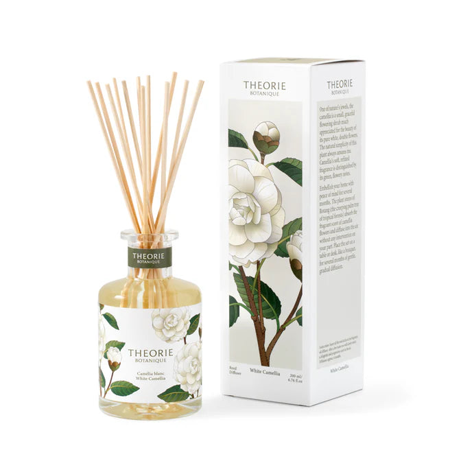 WHITE CAMELIA REED DIFFUSER