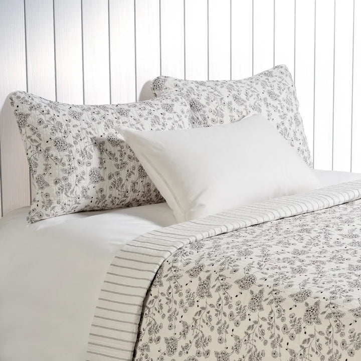 CAMPAGNE CHOCOLATE BROWN FLORAL QUILT - DOUBLE/QUEEN, 3PCS