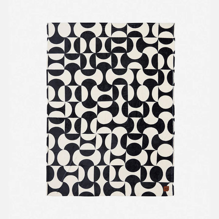 CASTER PLUSH THROW BLANKET