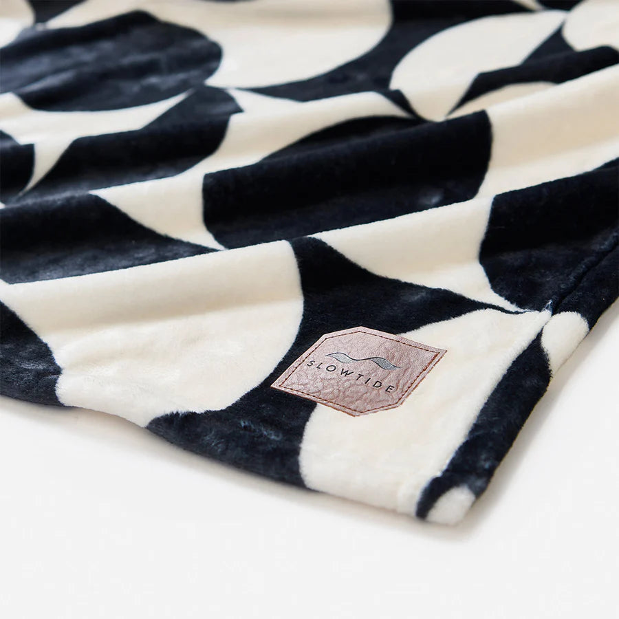 CASTER PLUSH THROW BLANKET
