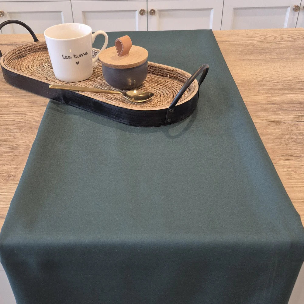 PLAIN DARK GREEN CHIVE TABLECLOTH 54X72
