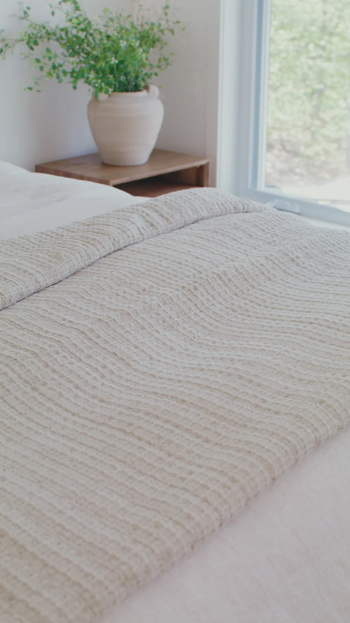 SPIRIT NATURAL WAFFLE COTTON QUILT - DOUBLE/QUEEN