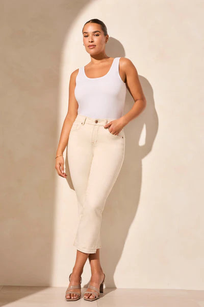 SOPHIA CURVY MICRO FLARE CROP JEANS "ECRU"