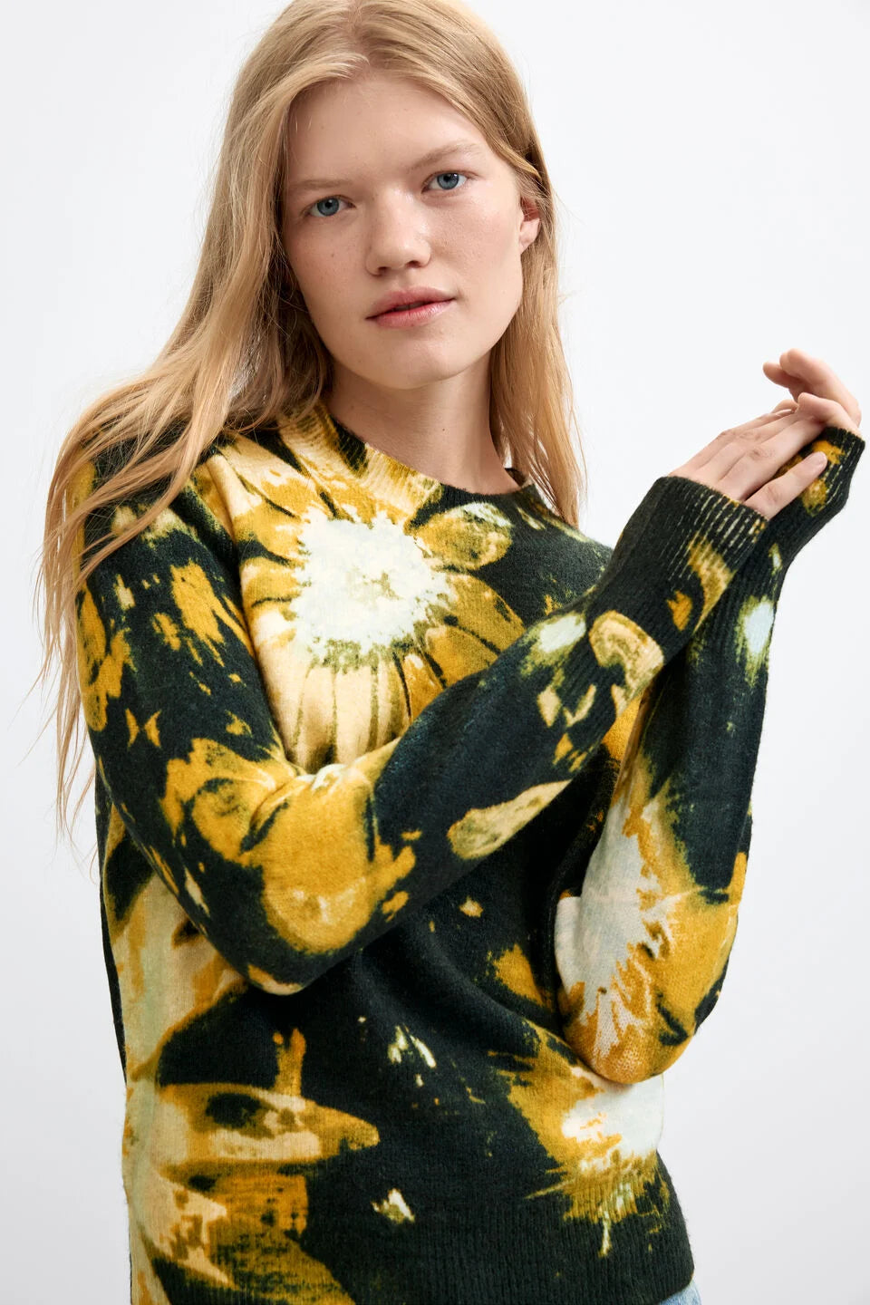 FLORAL PRINTED SWEATER "DARK BOTANIC"