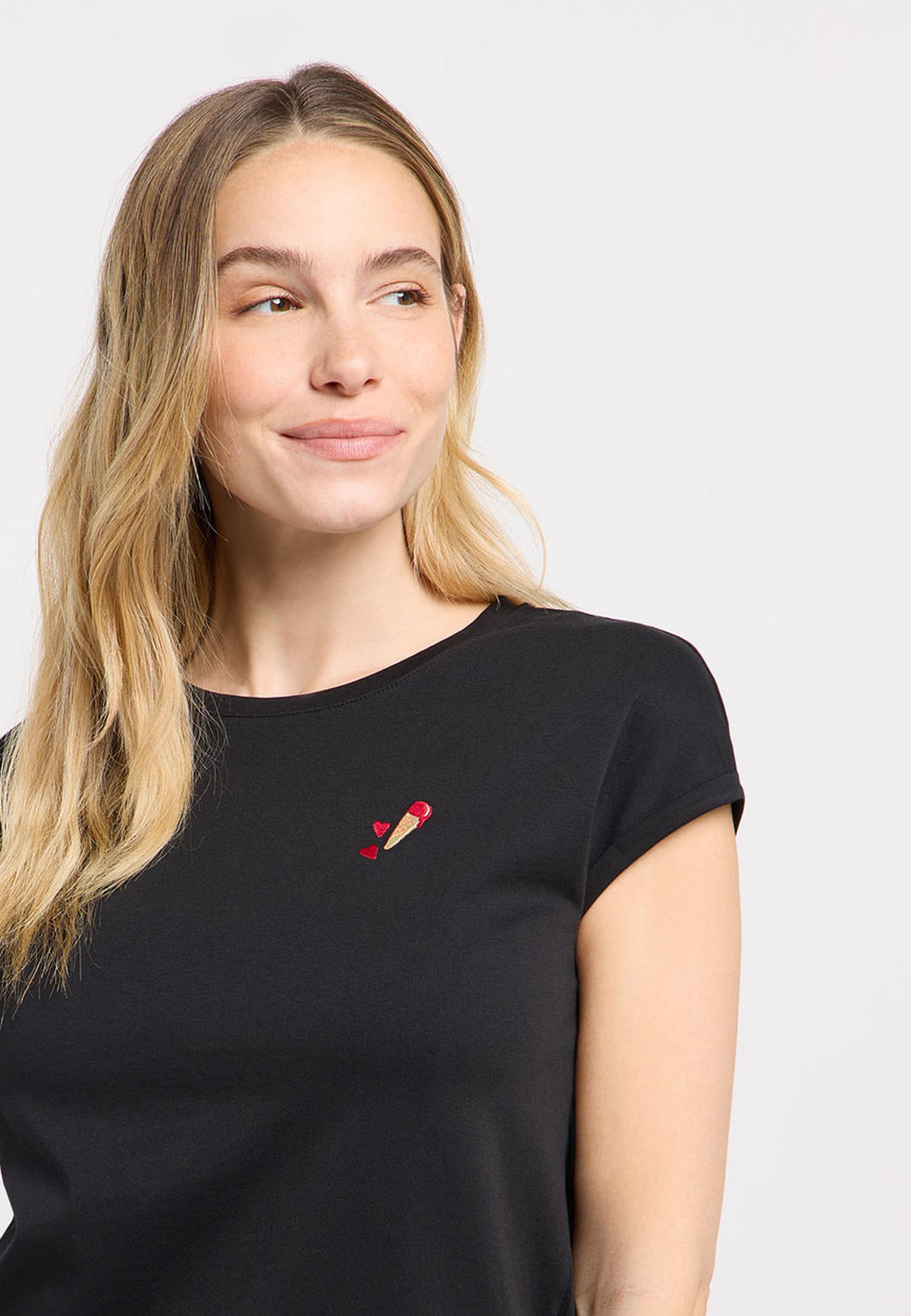 DIONA EMB TOP "BLACK"