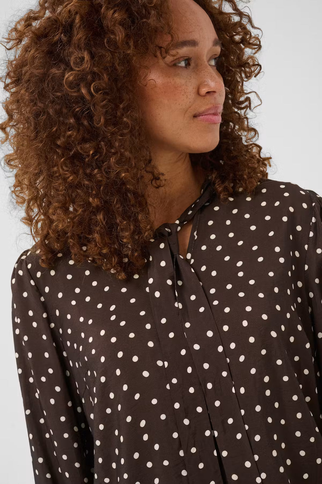 KADOTTE BLOUSE "COFFEE BEAN TURTLEDOVE DOT"