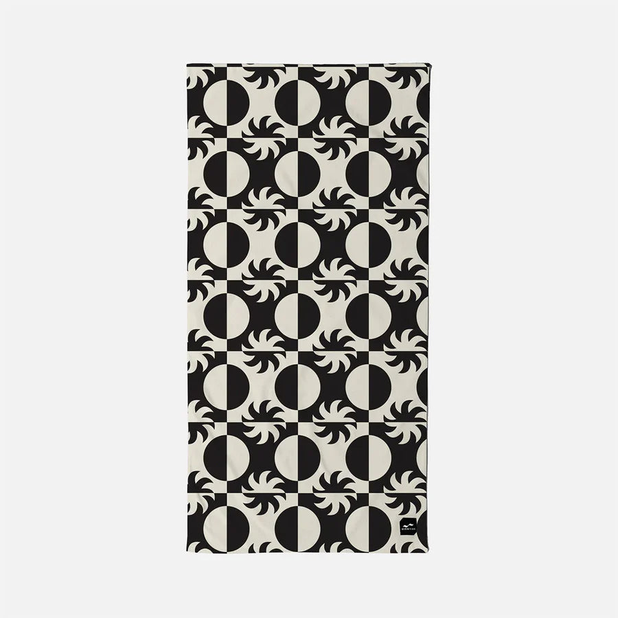 DUALLY BEACH TOWEL - BLACK